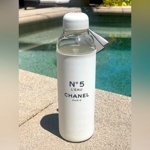 CHANEL N°5 L’eau Water Bottle